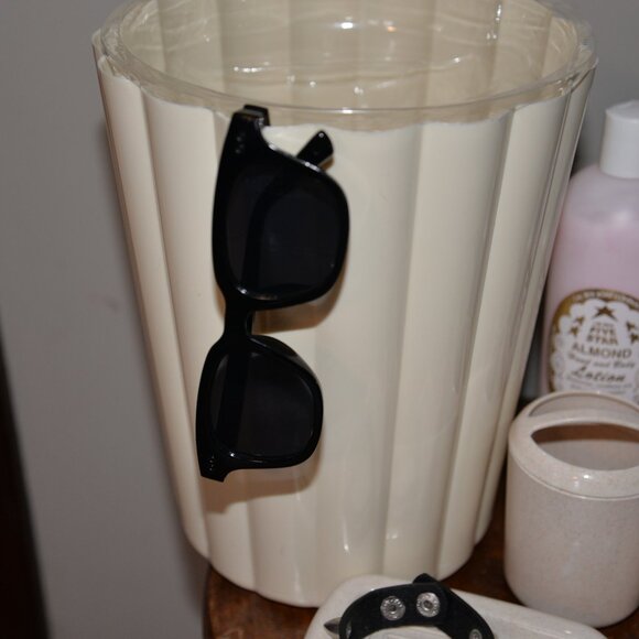 beauty love set grab bag misc lot junk drawer spike bracelet lotion heart bath - Picture 9 of 14